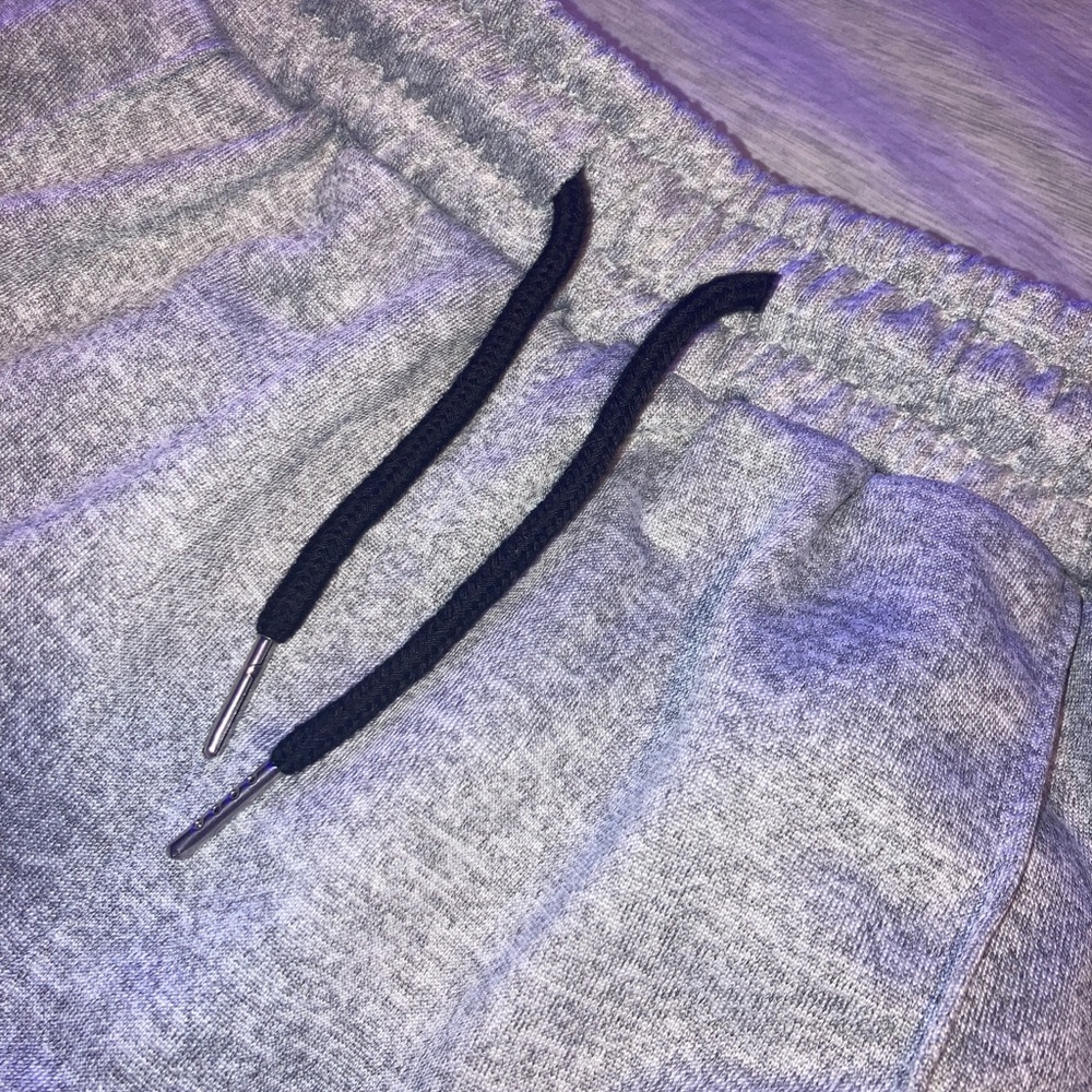 Large Men’s Sweatpants/Joggers Gray Large